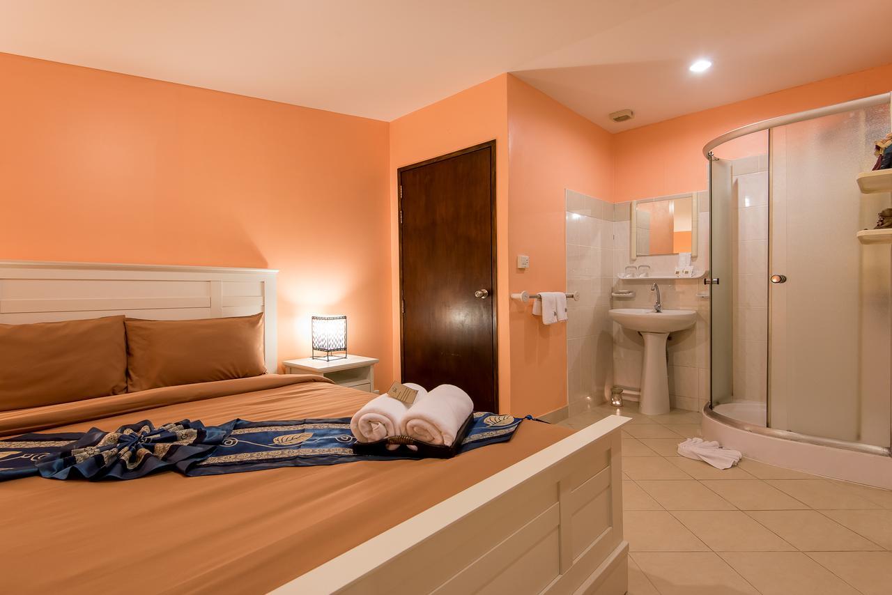 Nai Harn Tananza Resort & Homestay Phuket מראה חיצוני תמונה